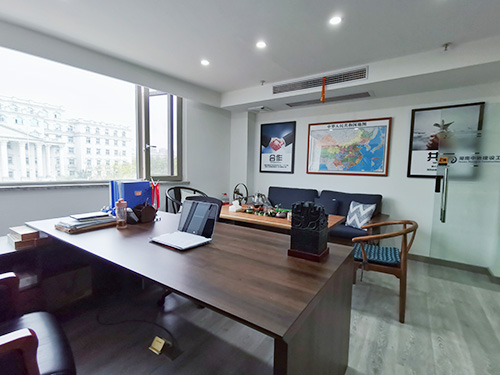 董事長(zhǎng)辦公室 董事長(zhǎng)辦公室